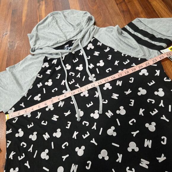 Disney Black and Gray Mickey Print Long Sleeve Hooded Tee Size 2 X - Picture 7 of 7